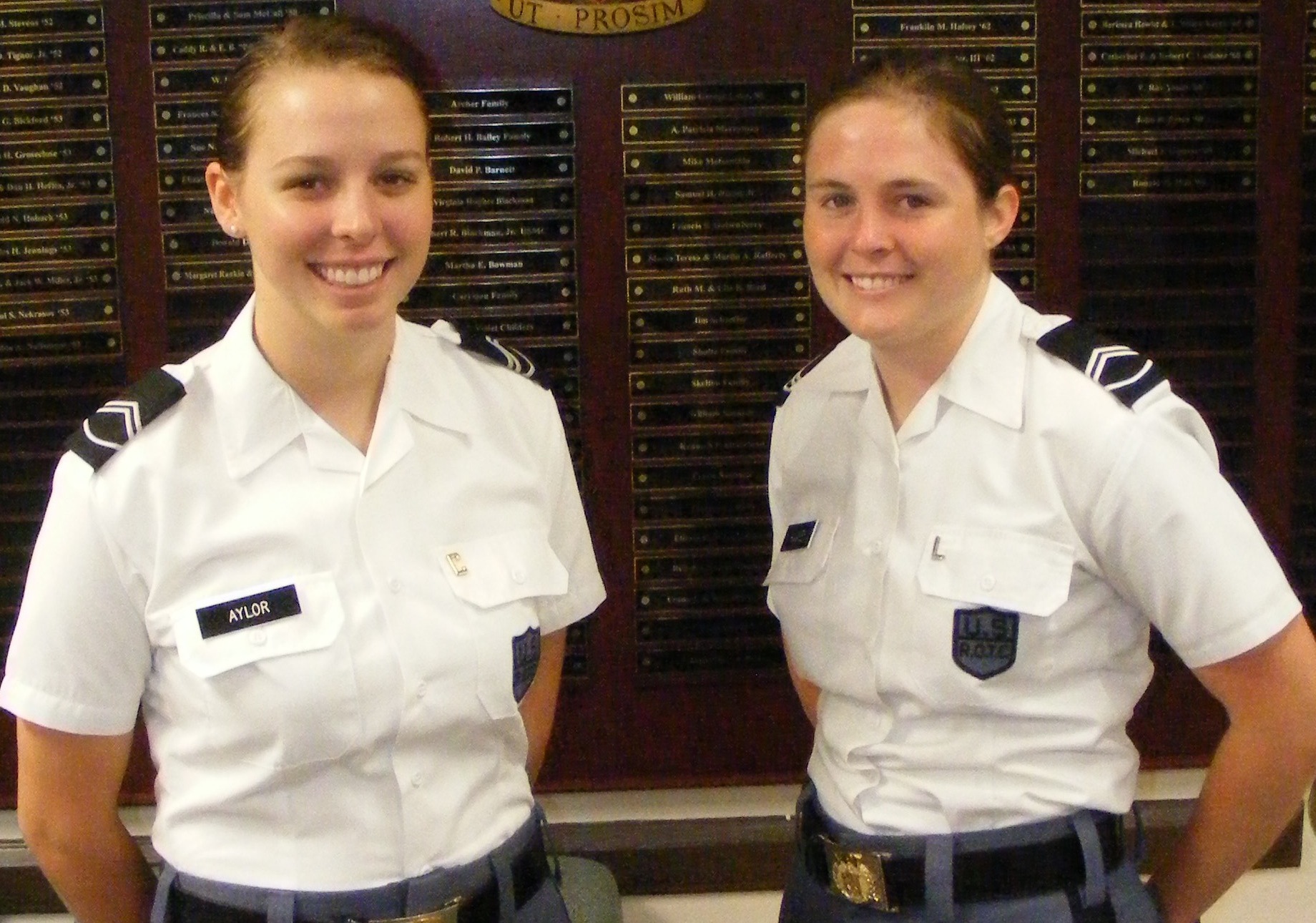 Cadets Michelle Aylor and Kirsten Hughes in the Brodie Hall lounge