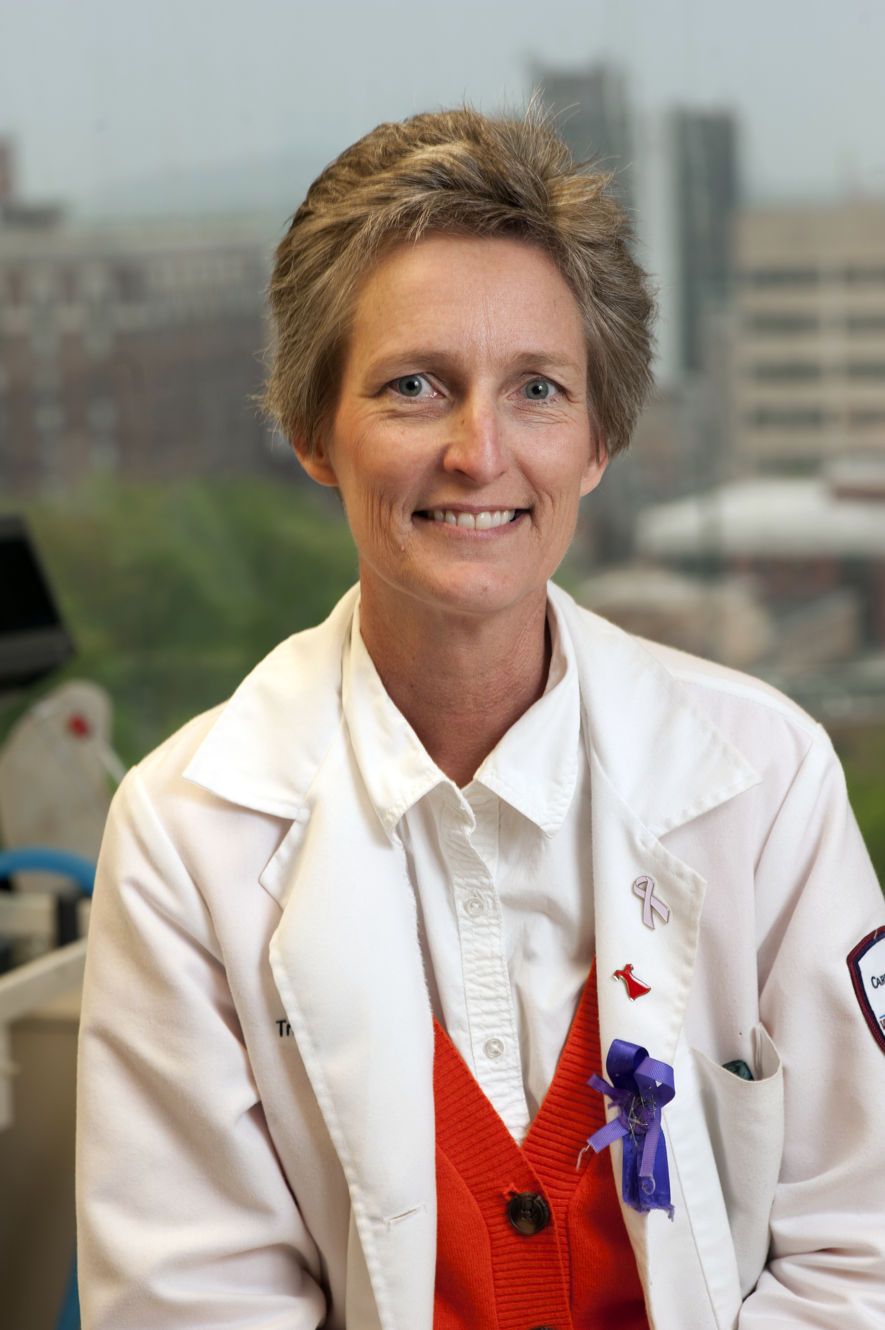 Dr. Tracey Criss