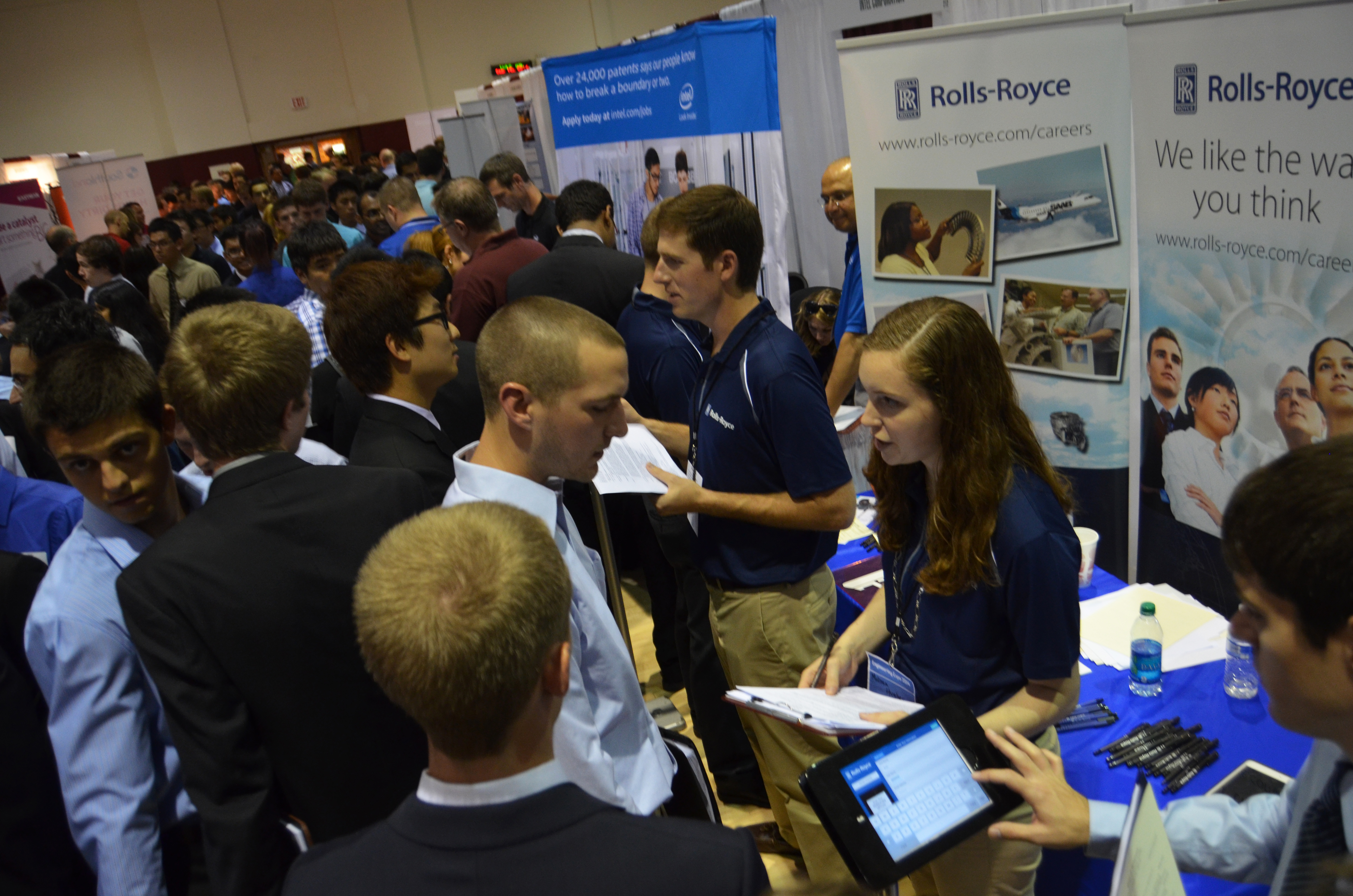 Student form queue at 2014 Engineering Expo
