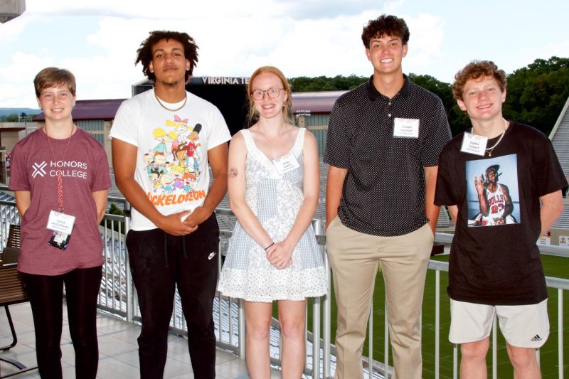 photo of 2022 scholarship recipients.
