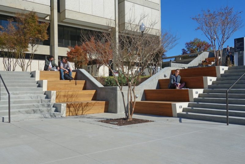 Derring Steps