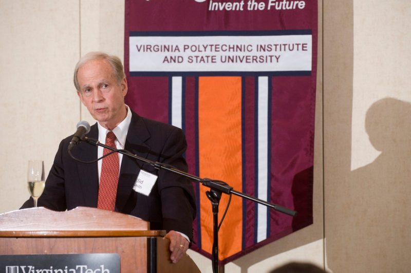 Sidney Smith receiving the Virginia Tech Alumni Distinguished Service Award in 2011