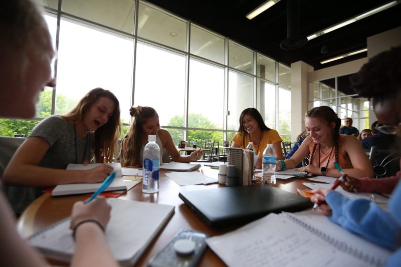 Elvir Berbic, student affairs manager at the Virginia Tech Carilion School of Medicine, emphasizes the importance of working as a team for the problem-based learning exercises.Students illustrate the problem-based learning approach while preparing for their final team presentations.