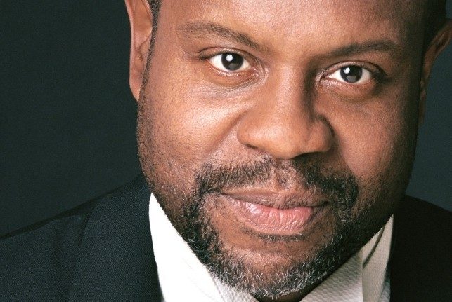 A close shot of the face of singer Kevin Deas.