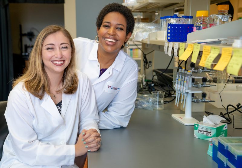 Alyssa Brunal-Brown and Amnah Eltahir selected to join Society for Neuroscience Scholars Program