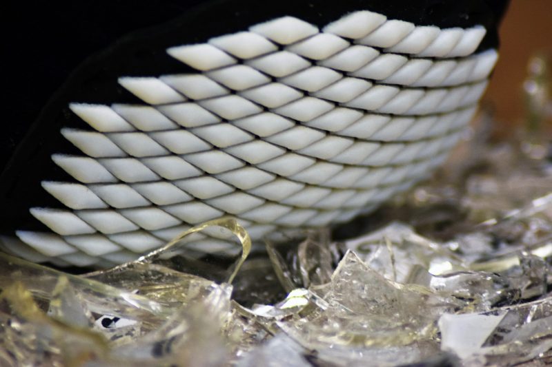 bio-inspired kneepad 3D printed armor on broken glass