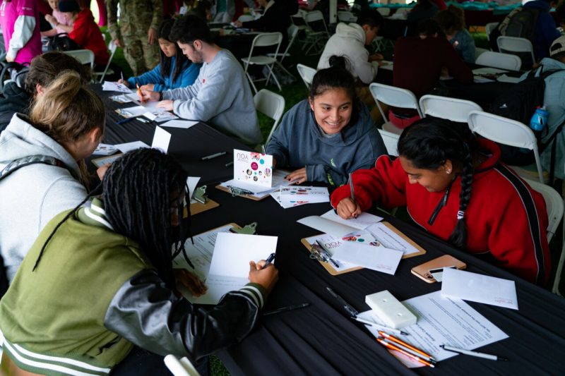 Virginia Tech students writing notes to donors during the university’s Thank-a-Donor Day 2022.