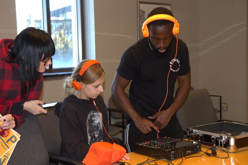 The  #VTDITC: Hip Hop Studies at Virginia Tech team demonstrate the art and science of hip hop to Kids Tech University students.