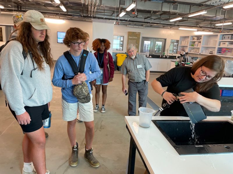 Photo of students at the shellfish hatchery at the Acuff Center for Aquaculture at the Virginia Institute of Marine Science 