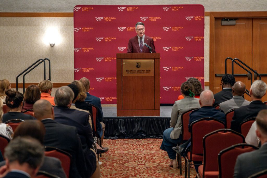 University launches Virginia Tech Advantage and a $500 million fundraising effort to support students with financial need | Virginia Tech News
