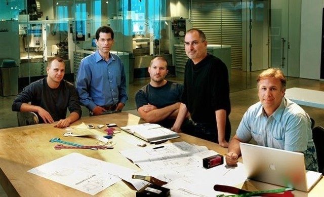 then-engineering vice president Tony Fadell, iPod head Jon Rubinstein, industrial design chief Jony Ive, CEO Steve Jobs, and marketing director Philip Schiller