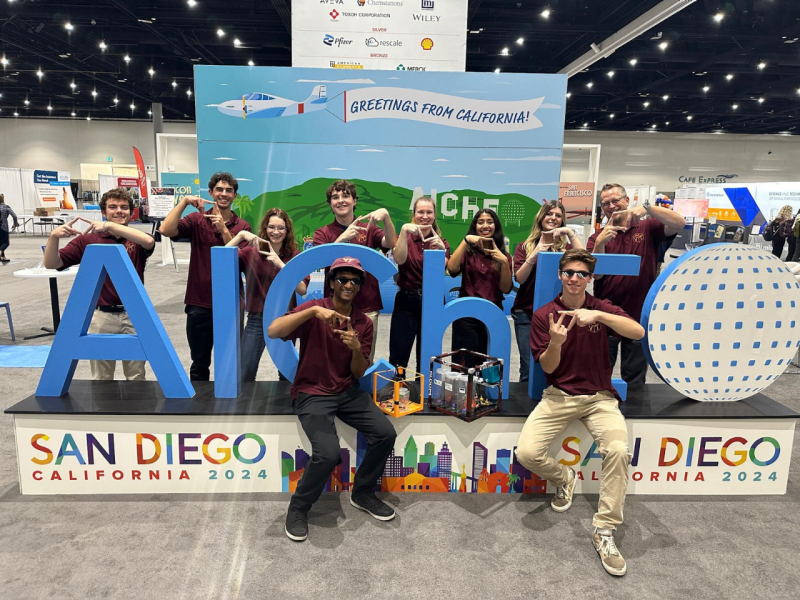 ChemE Cube team at AIChE