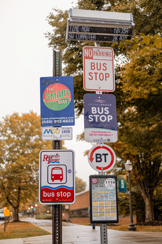 LED Smart Way Departure Information Sign on Campus